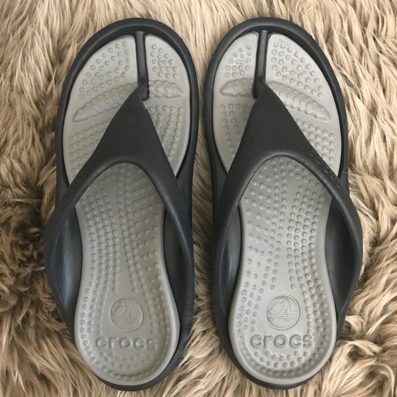 crocs athens flip flops